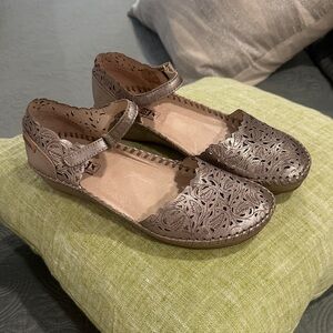 PIKOLINOS Metallic Bronze Laser-Cut Mary Jane Flats